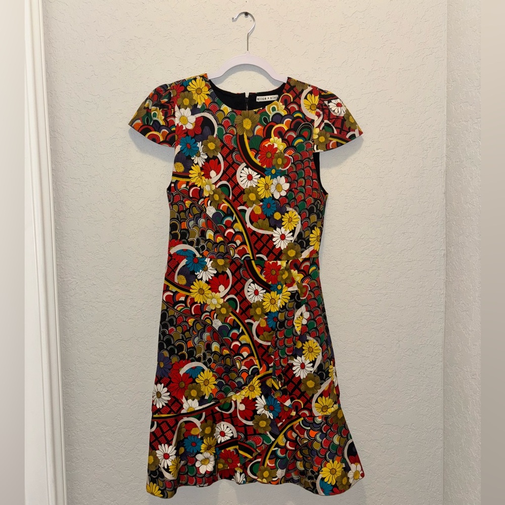 Alice + Olivia Kirby Ruffle Floral Print Dress